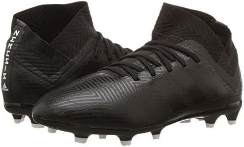 adidas Унисекс-Детски футболни обувки Nemeziz 18.3 с твърдо покритие, черен /Черно-бяла, 1,5 м, за малки деца